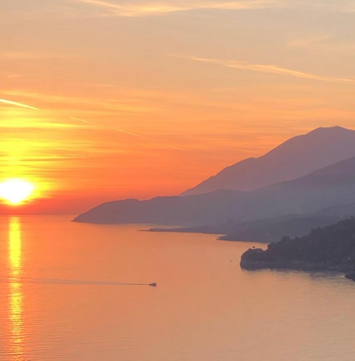 Anassa Suites Himare Eksteriør bilde
