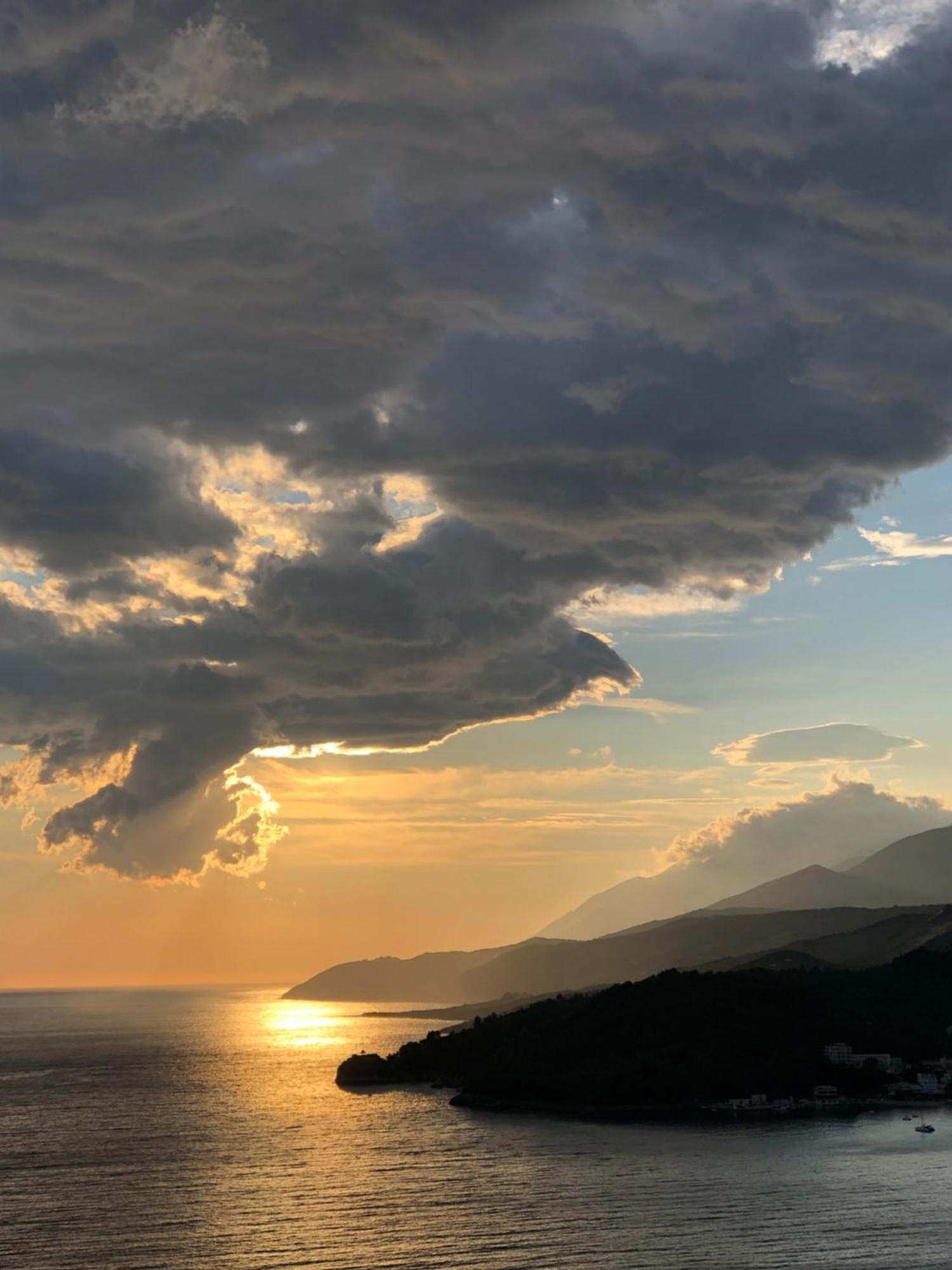 Anassa Suites Himare Eksteriør bilde